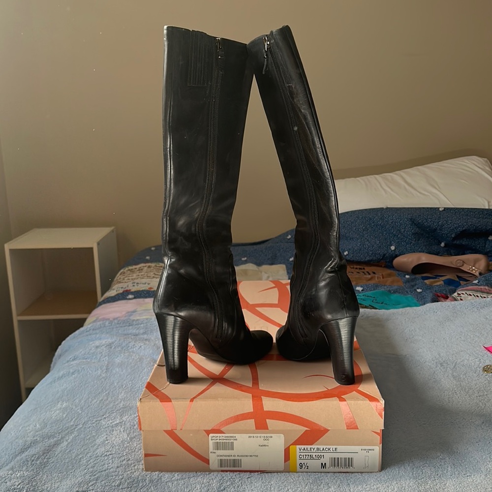 Via Spiga Ailey tall, heeled boots in black leather (Size 9.5)